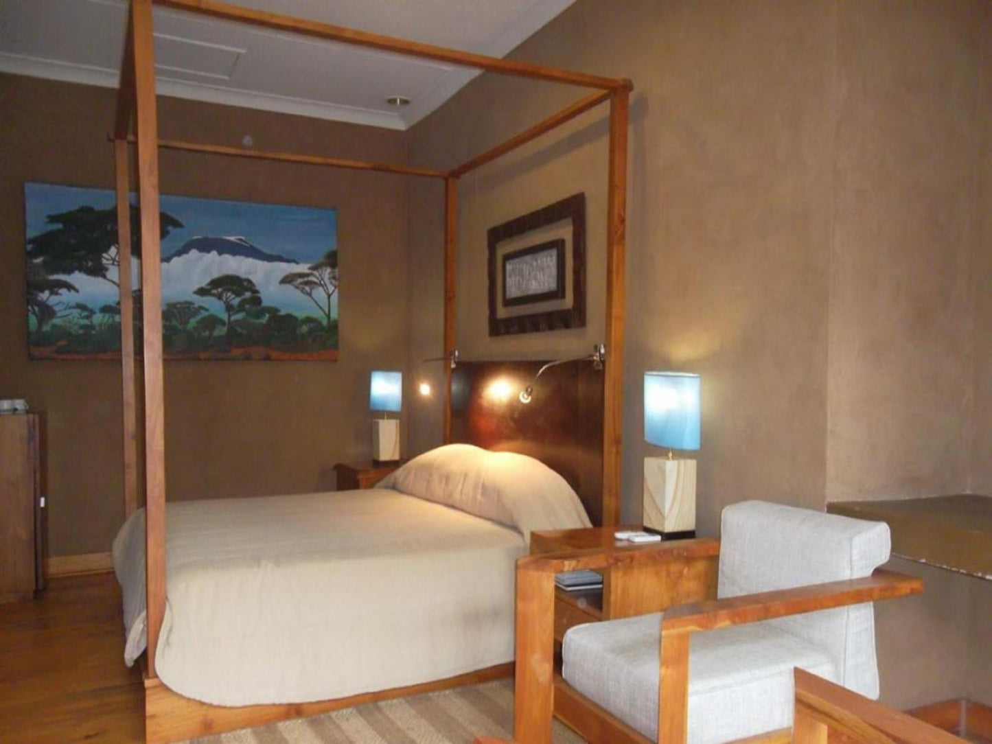 Double room with bath and shower. 2 @ Kudeta B & B