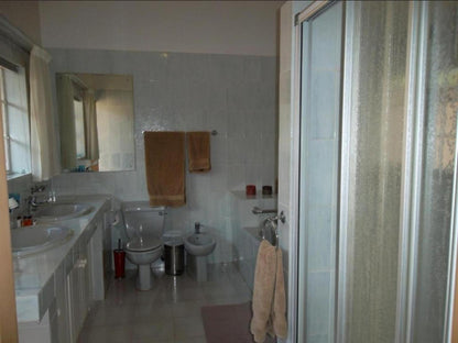 Double room with bath and shower. 2 @ Kudeta B & B