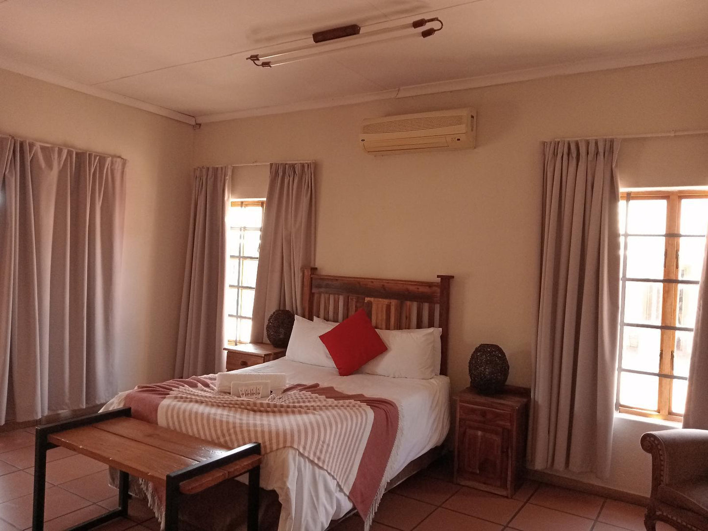 Double Room @ Kuruman Hotel