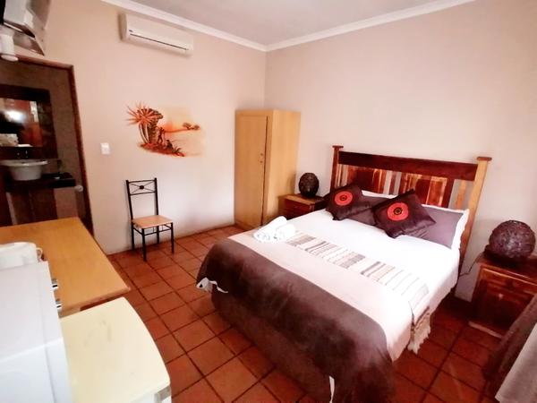 Single Room @ Kuruman Hotel