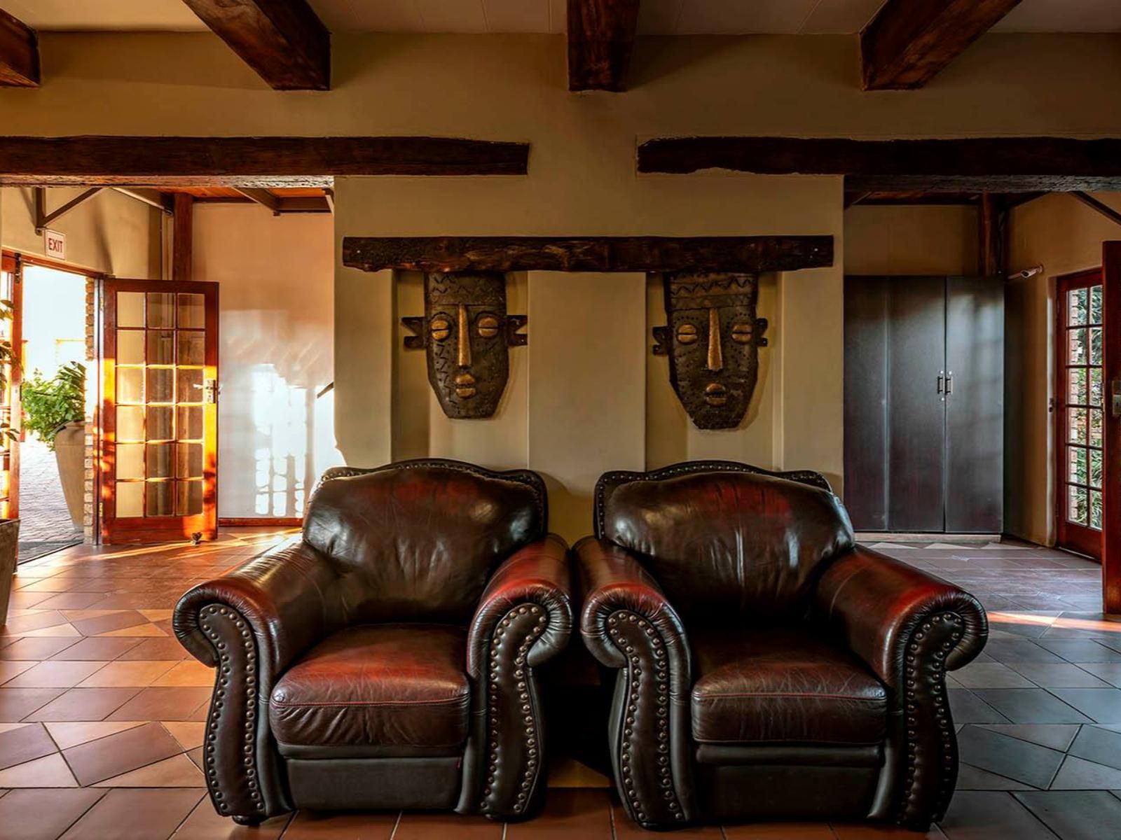 Kuruman Inn By Country Hotels, Living Room