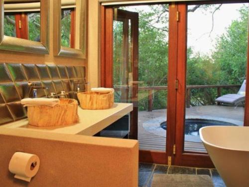 Double Chalet @ Kusudalweni Safari Lodge & Spa