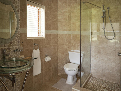 Kwendalo, Kingfisher Self-catering Suite, Sepia Tones, Bathroom