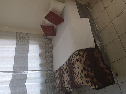 L Park Guesthouse Primrose Johannesburg Gauteng South Africa Text, Bathroom