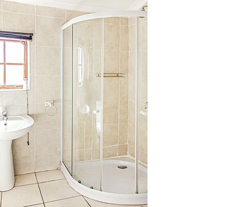 La Palma Hill Self Catering Units Grosvenor Durban Kwazulu Natal South Africa Bright, Bathroom