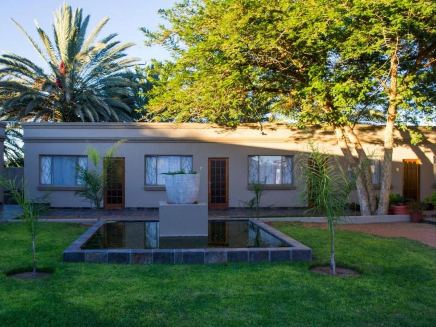 La Palma Lodge, House, Building, Architecture, Palm Tree, Plant, Nature, Wood, Garden