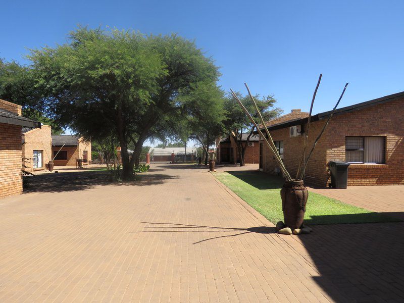 La Ringrazio Guesthouse And Self Catering Kuruman Northern Cape South Africa Complementary Colors