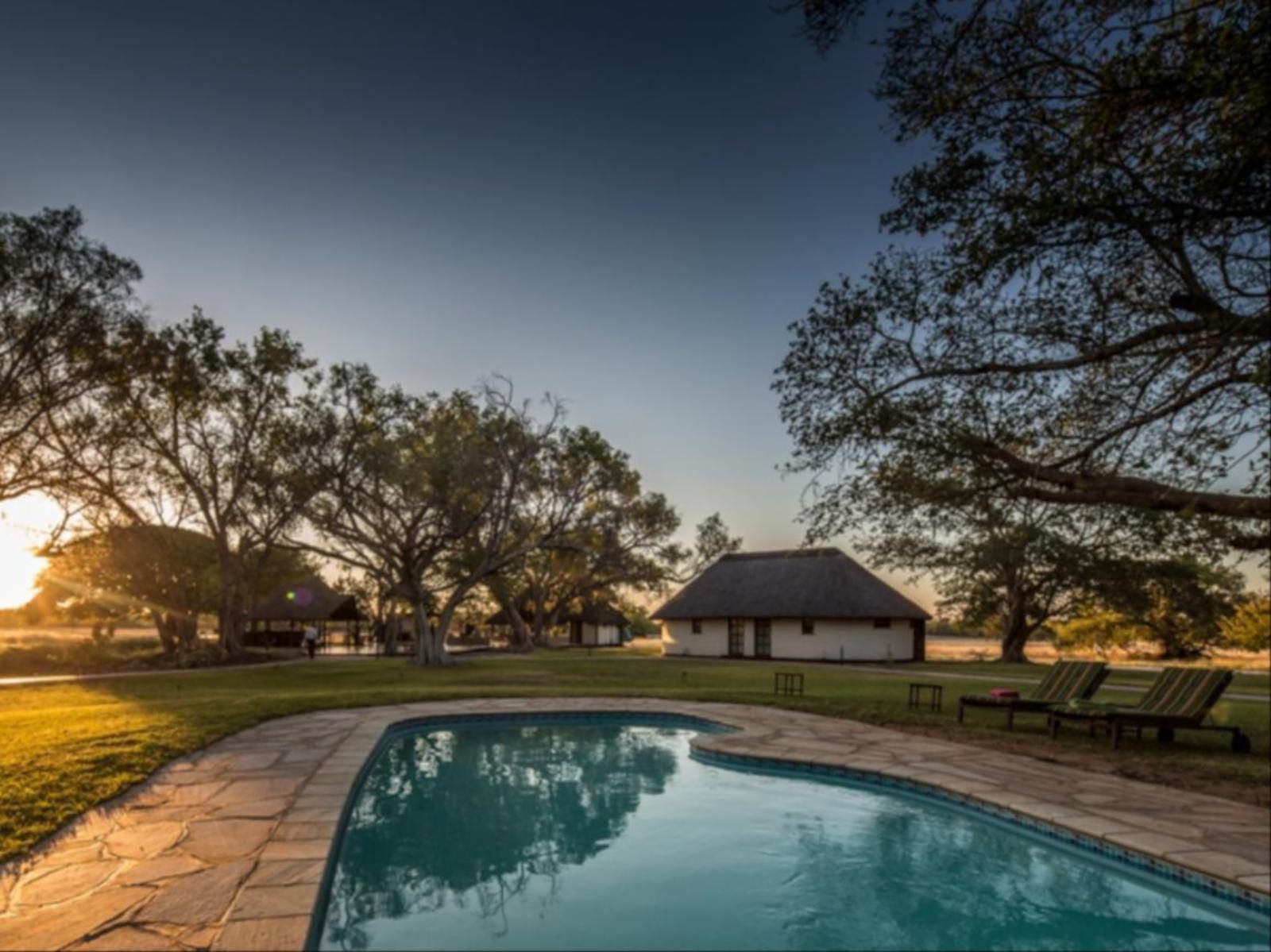 La Rochelle Lodge, Swimming Pool