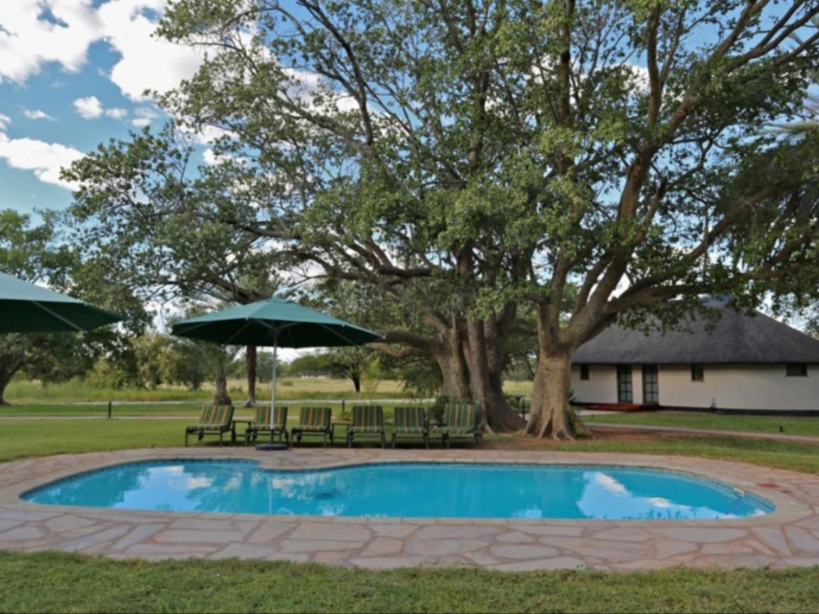 La Rochelle Lodge, Swimming Pool