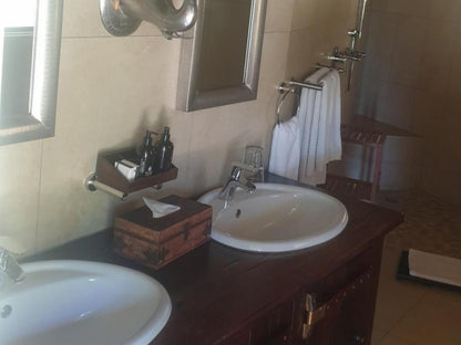 La Rochelle Lodge, King Bungalow, Bathroom