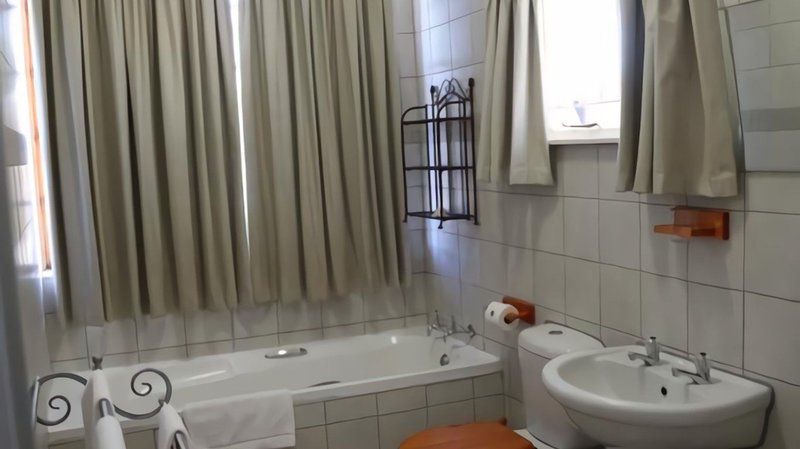 La Vie And Rose Brandwag Bloemfontein Free State South Africa Unsaturated, Bathroom