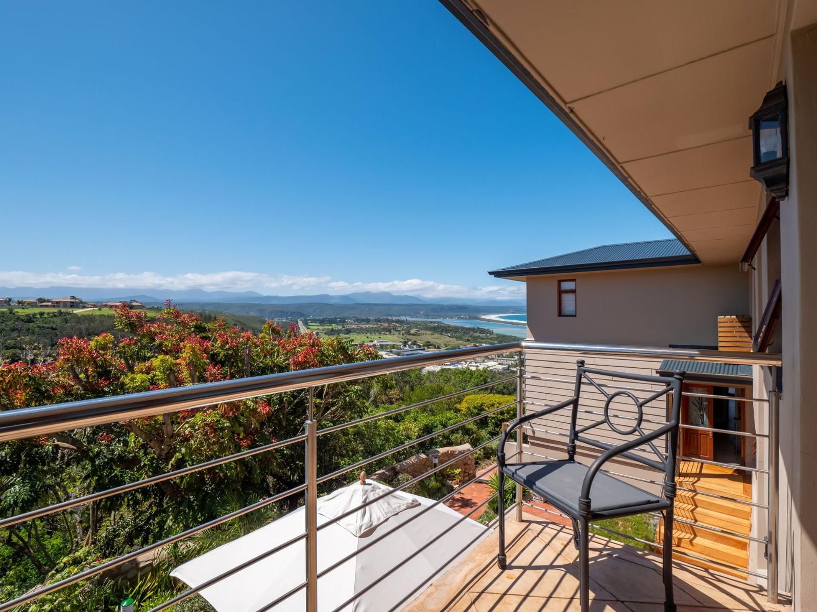 La Vista Lodge, Balcony, Architecture