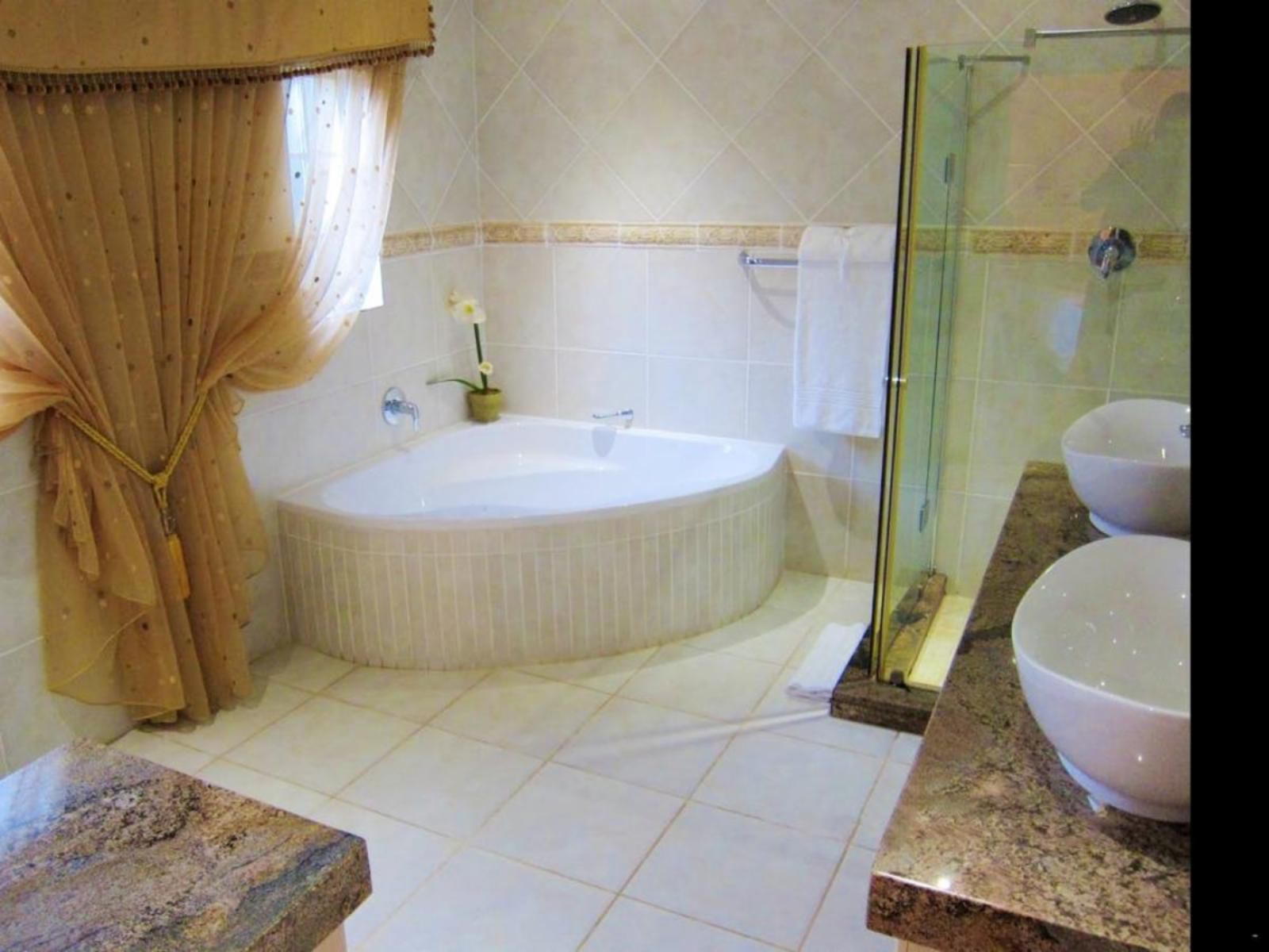 La Barune Guest House Tzaneen Limpopo Province South Africa Bathroom, Swimming Pool