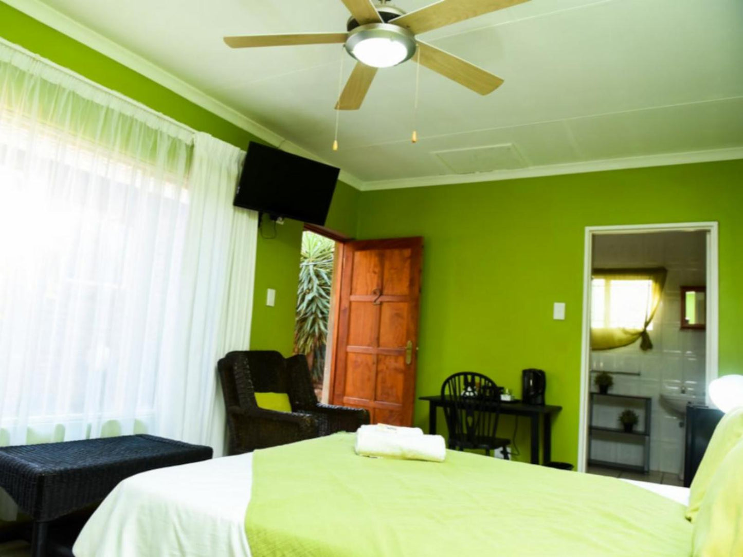 Double Room @ La Frans Guest House