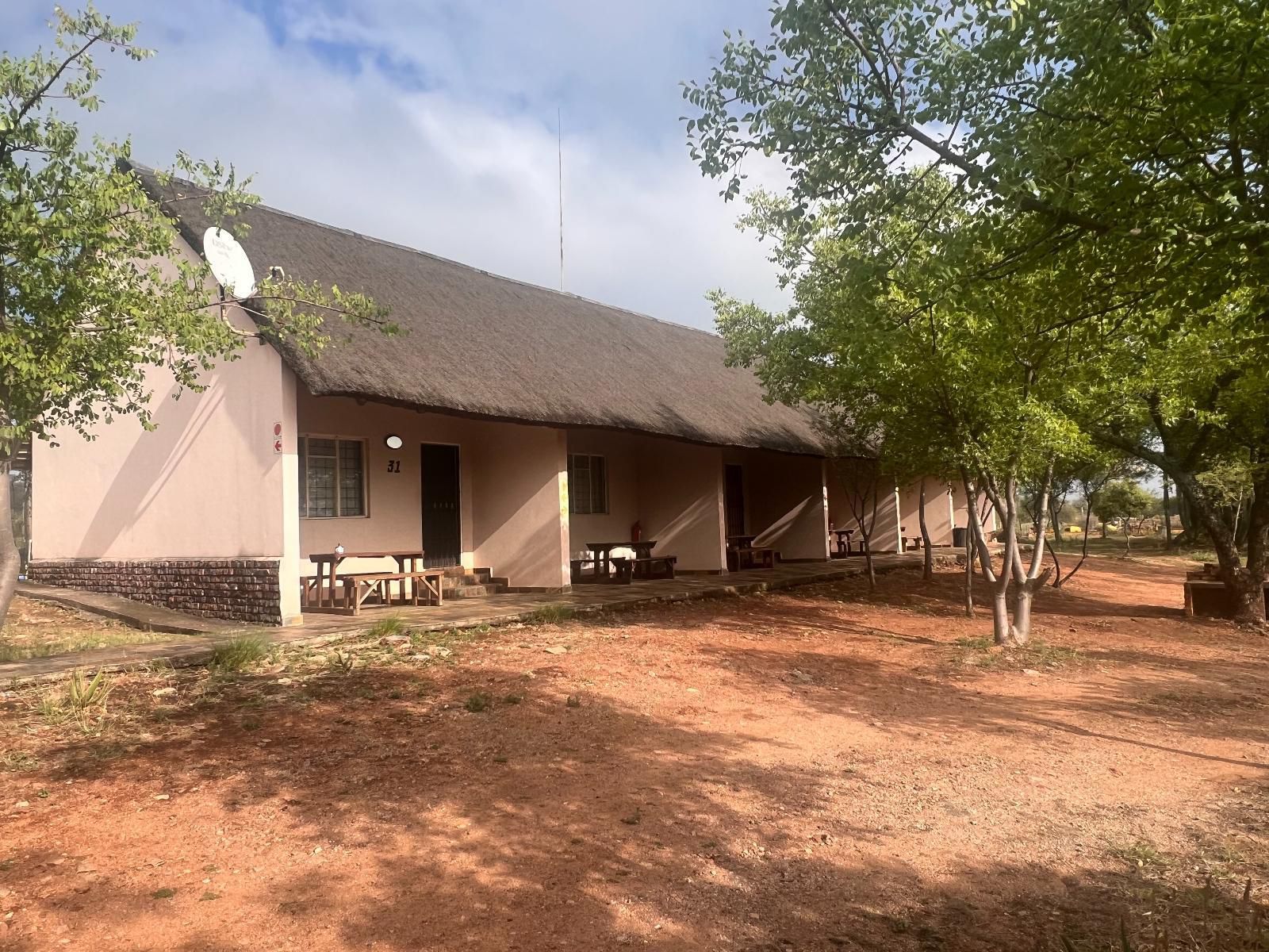 Lagai Roi Guesthouse, Building, Architecture, House