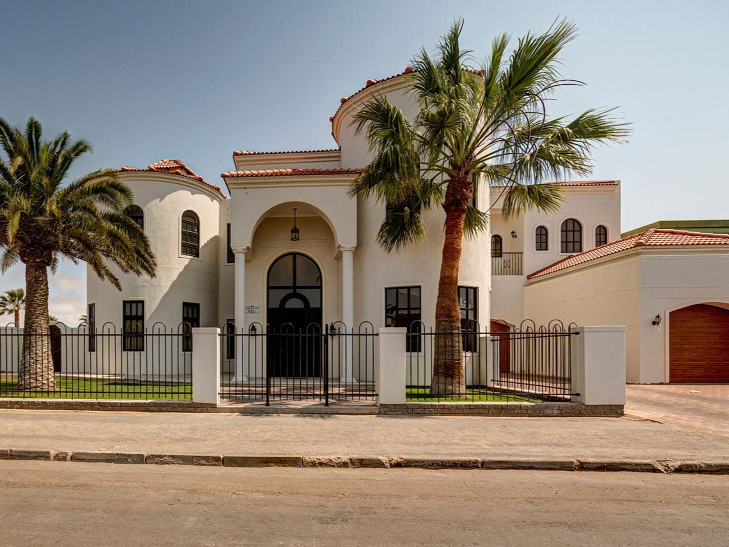 Lagoon Suites Boutique Hotel, House, Building, Architecture, Palm Tree, Plant, Nature, Wood