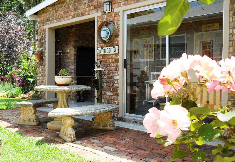 La Guest House Piet Retief Mpumalanga South Africa House, Building, Architecture, Garden, Nature, Plant, Living Room
