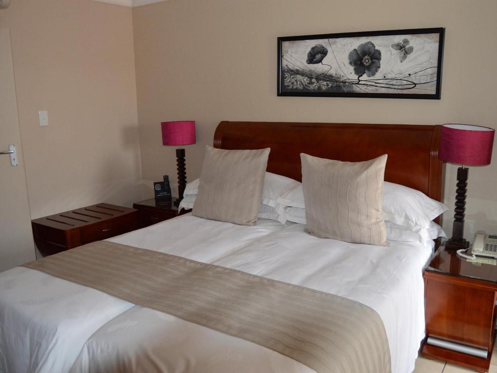 Lakeview Boutique Hotel & Conference Centre, Luxury Family Room