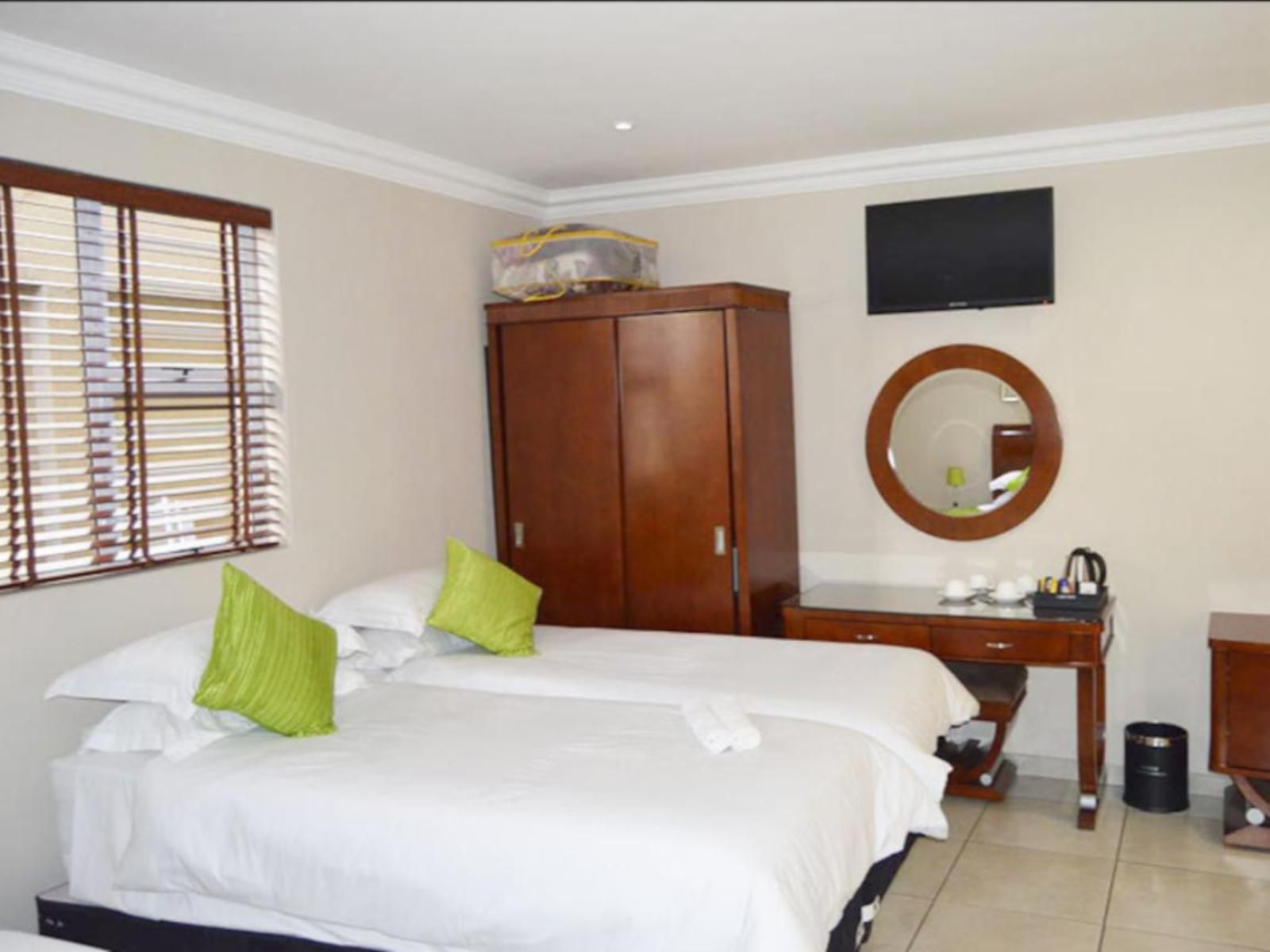 Lakeview Boutique Hotel & Conference Centre, Luxury Twin Room