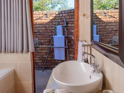 La Kruger Lifestyle Lodge Marloth Park Mpumalanga South Africa Bathroom, Brick Texture, Texture