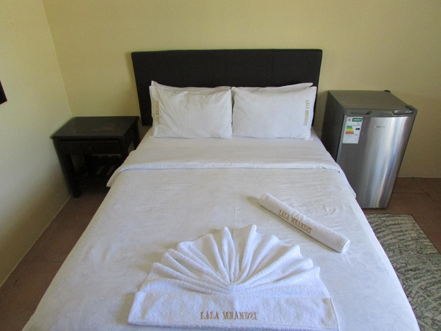 Standard Double room @ Lalamnandzi1 Guesthouse