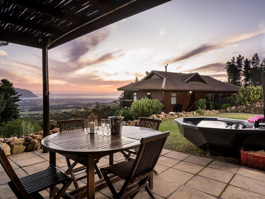 Self Catering Lodge - Ezantsi Lodge @ Lalapanzi Lodge