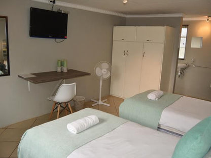 Lallapanzi Country Stay Ermelo Mpumalanga South Africa Bedroom