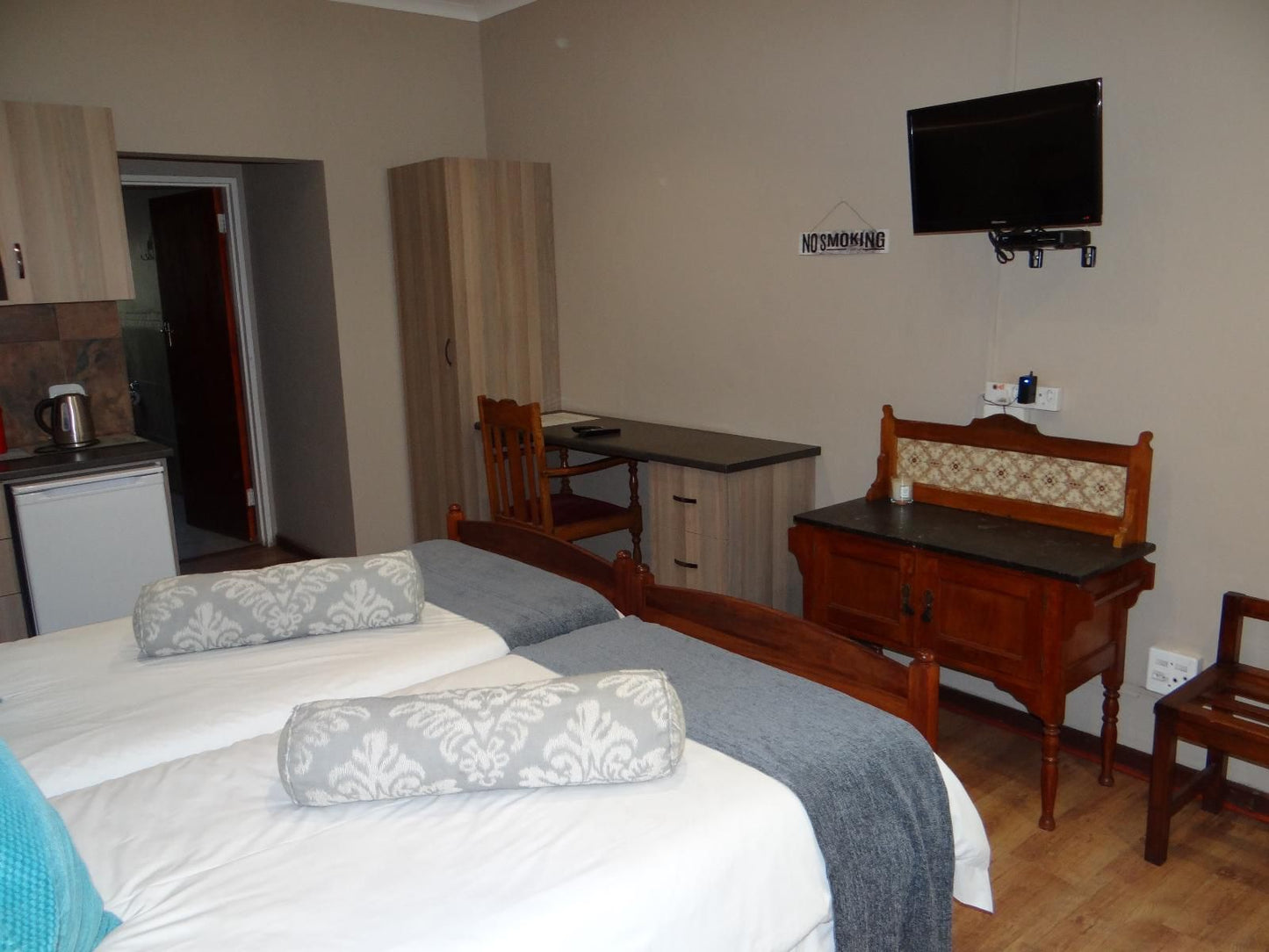 La Paix Guest House Beaufort West Western Cape South Africa 