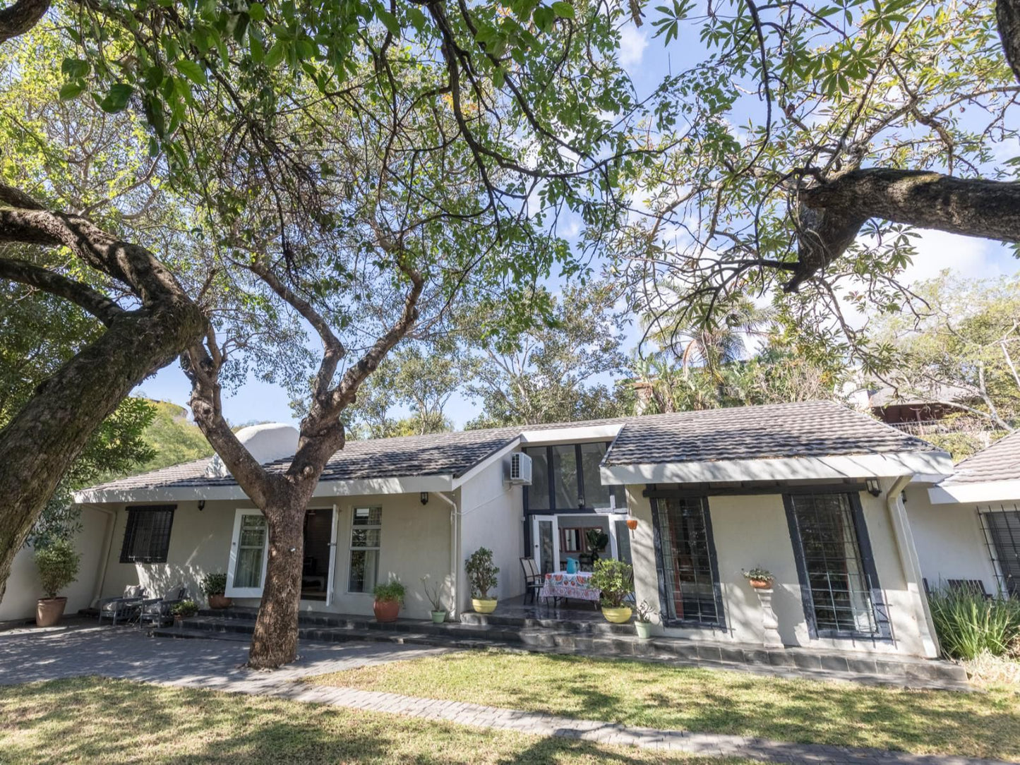 La Roca Guesthouse Nelspruit Mpumalanga South Africa House, Building, Architecture, Palm Tree, Plant, Nature, Wood