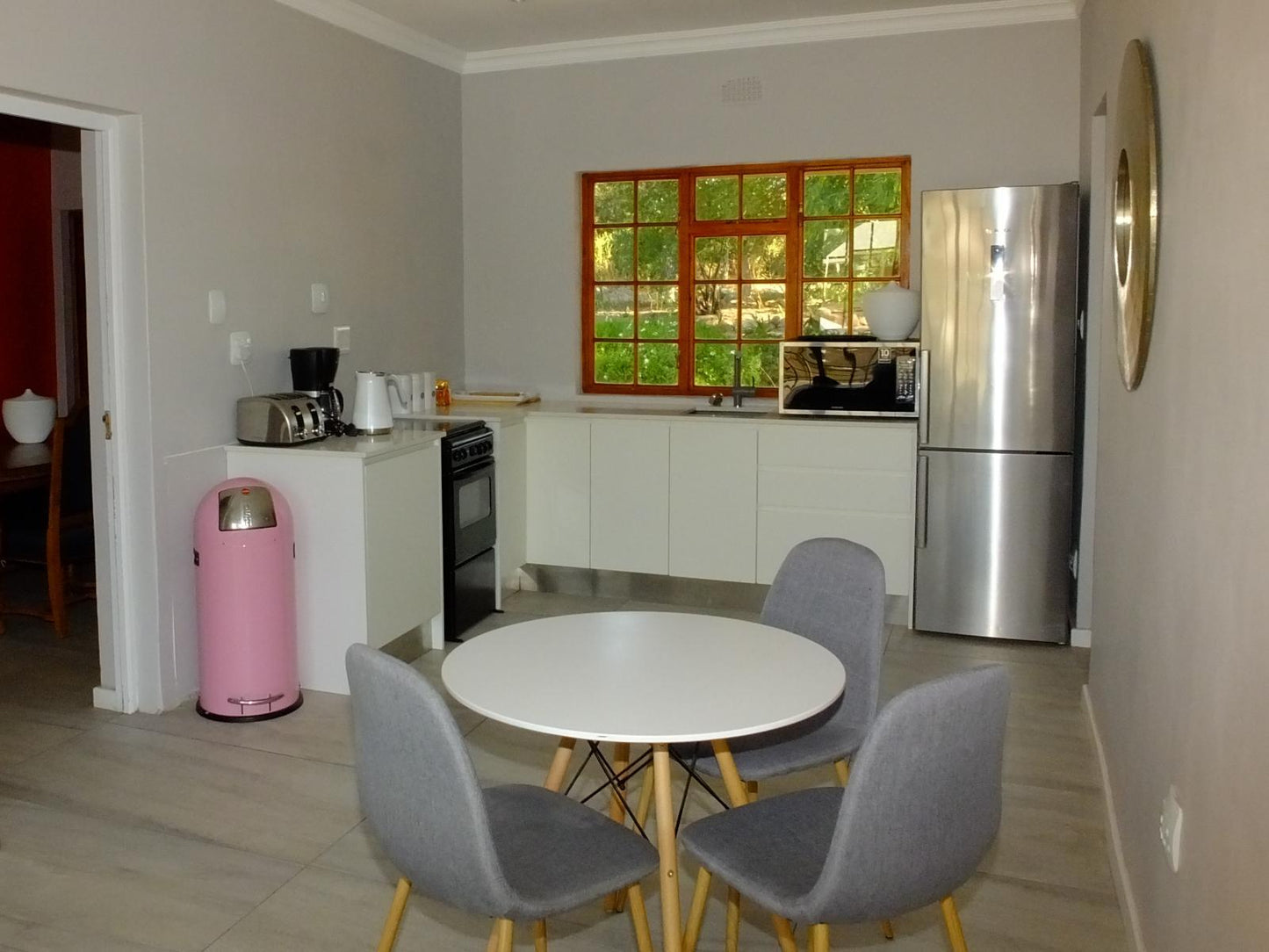 Lavender Three Bedroom House @ Lauradale Accommodation