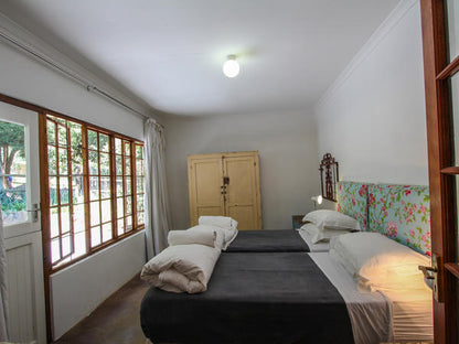 10 Sleeper Holiday Home @ Lavender Trout Guest Farm