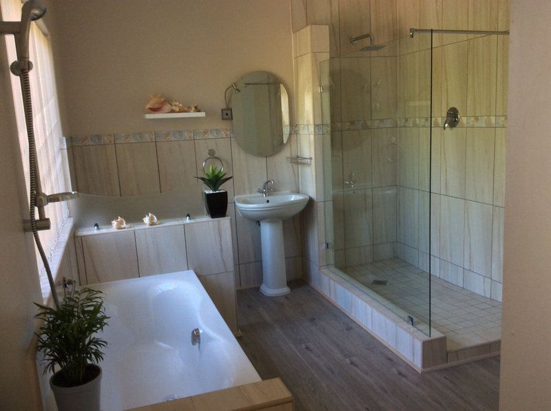 Lavender Laine Bloubergstrand Blouberg Western Cape South Africa Bathroom