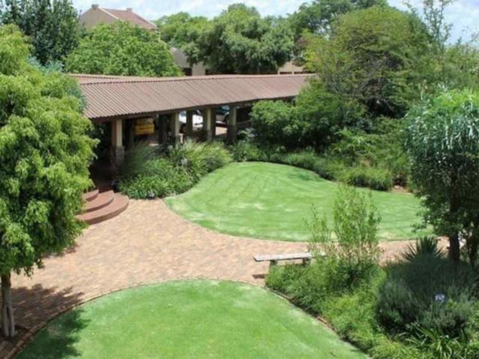 La Vue Lanseria Johannesburg Gauteng South Africa House, Building, Architecture, Pavilion, Garden, Nature, Plant, Golfing, Ball Game, Sport