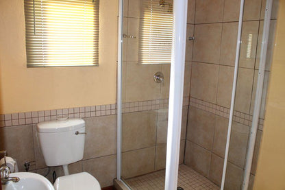 Lazy Gecko Cradock Eastern Cape South Africa Bathroom