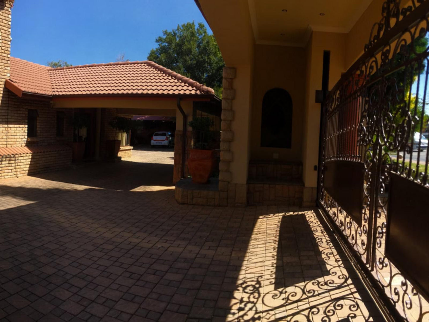 Le Cozmo Guest House Alberton Johannesburg Gauteng South Africa 