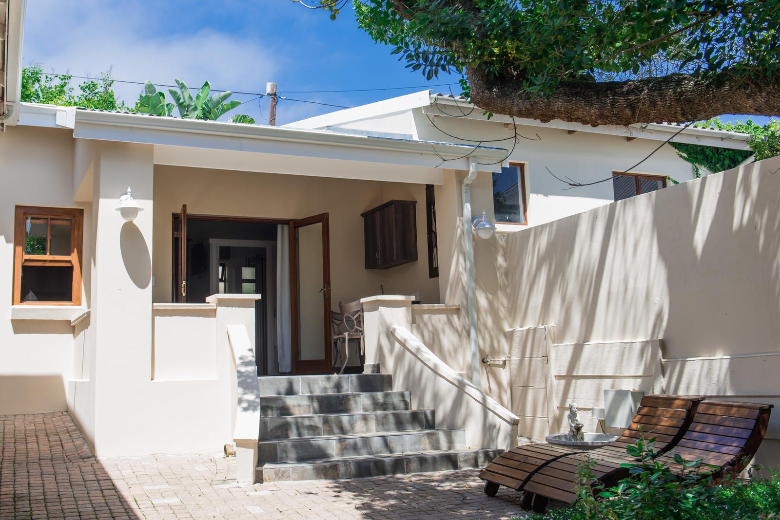 Le Port Guesthouse Mossel Bay Central Mossel Bay Western Cape South Africa Building, Architecture, House, Palm Tree, Plant, Nature, Wood