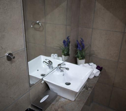 Leach Lodge Kuruman Northern Cape South Africa Unsaturated, Bathroom