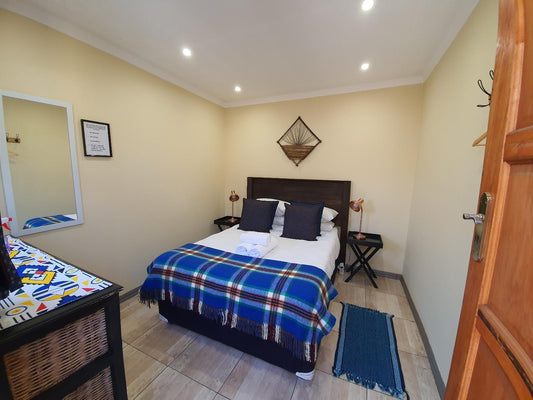 Double Room @ Lebo's Soweto Backpackers