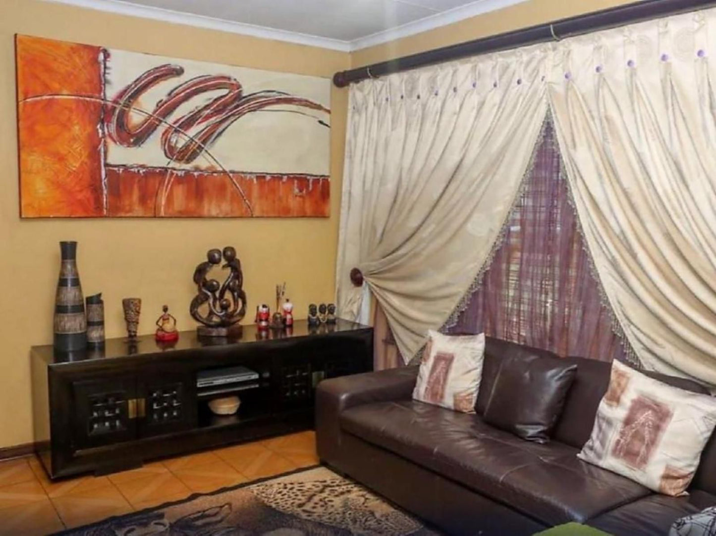 Lecawi Guest House Centurion Gauteng South Africa Living Room