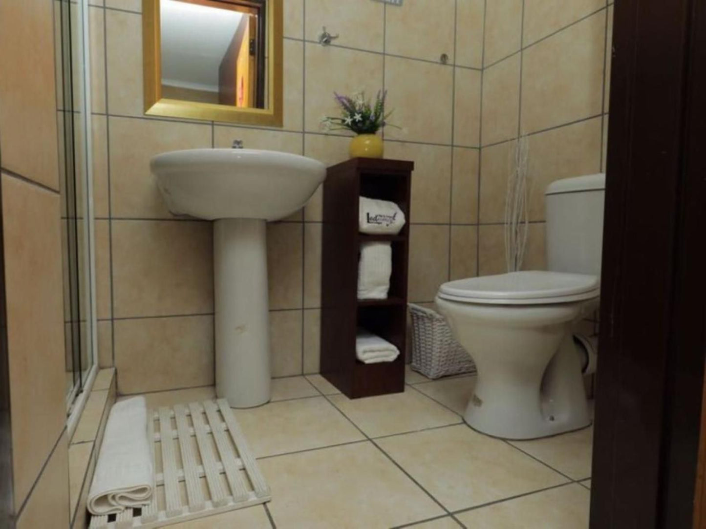 Ledumo Lodge Guesthouse Witbank Emalahleni Mpumalanga South Africa Bathroom