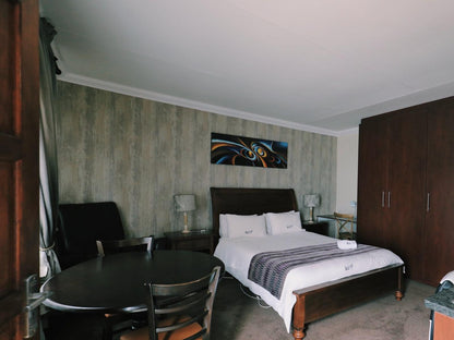 Deluxe Double Room @ Ledumo Lodge Guesthouse