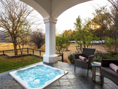 Boutique Suite 3 @ Leeuwenhof Country Lodge & Garden Spa