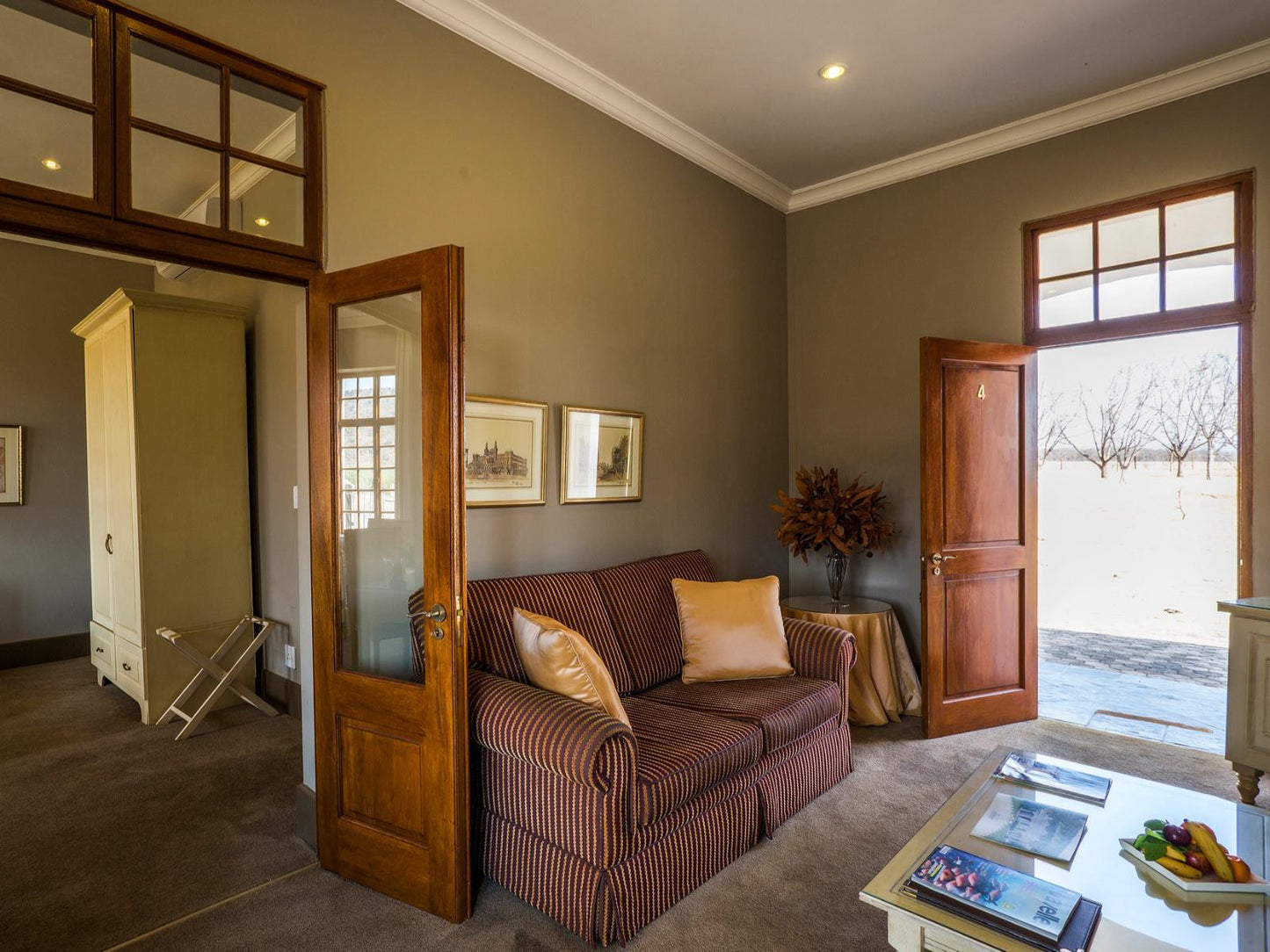 Boutique Suite 4 @ Leeuwenhof Country Lodge & Garden Spa