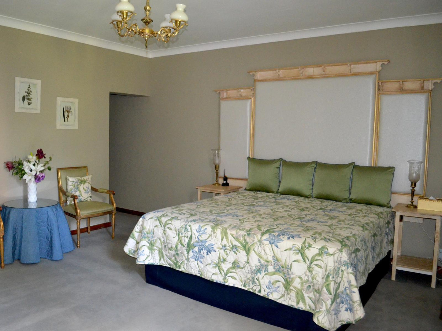Luxury Prestige Room 2 @ Leeuwenhof Country Lodge & Garden Spa