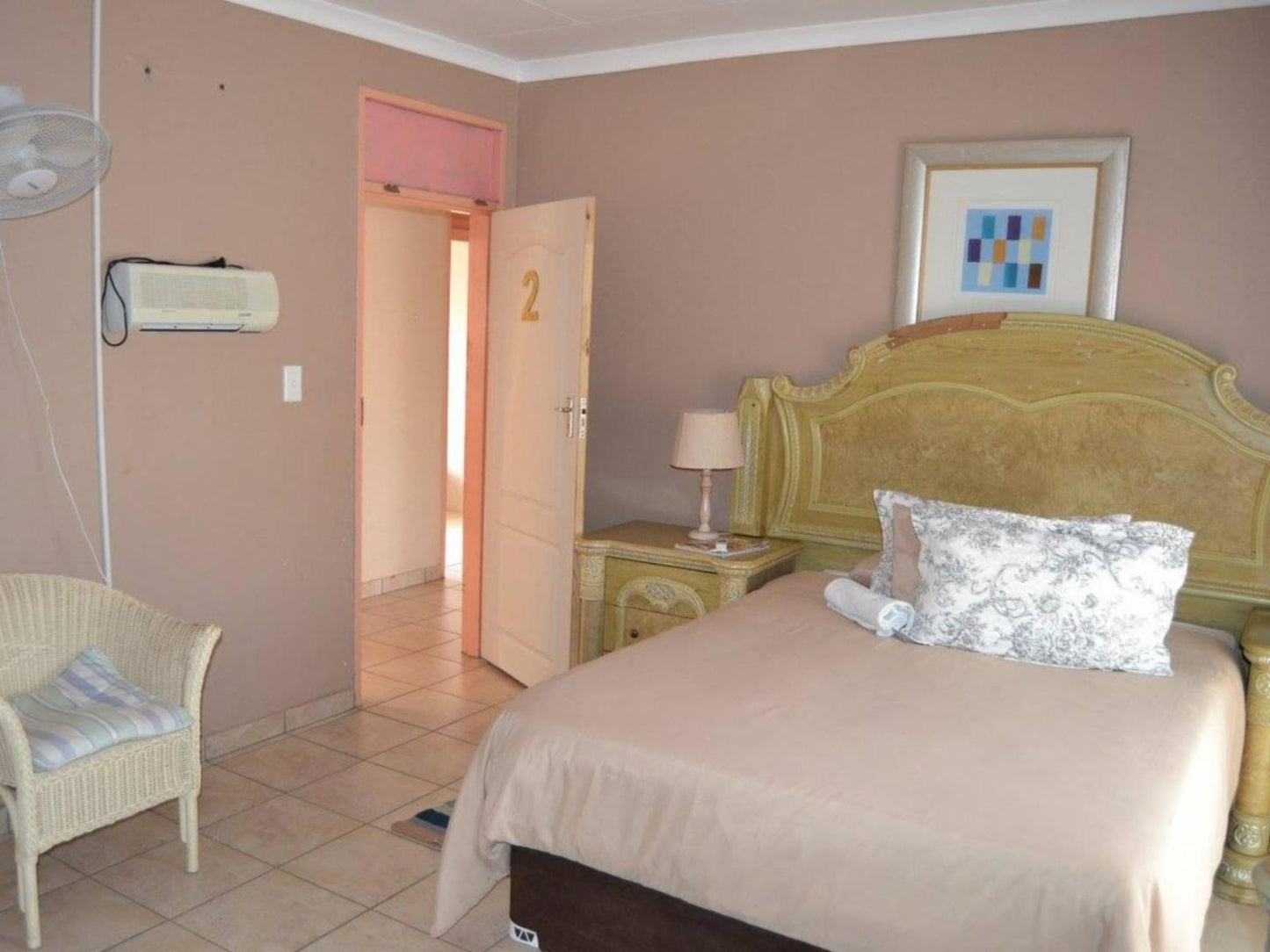 Double Room @ Legae La Tshepo