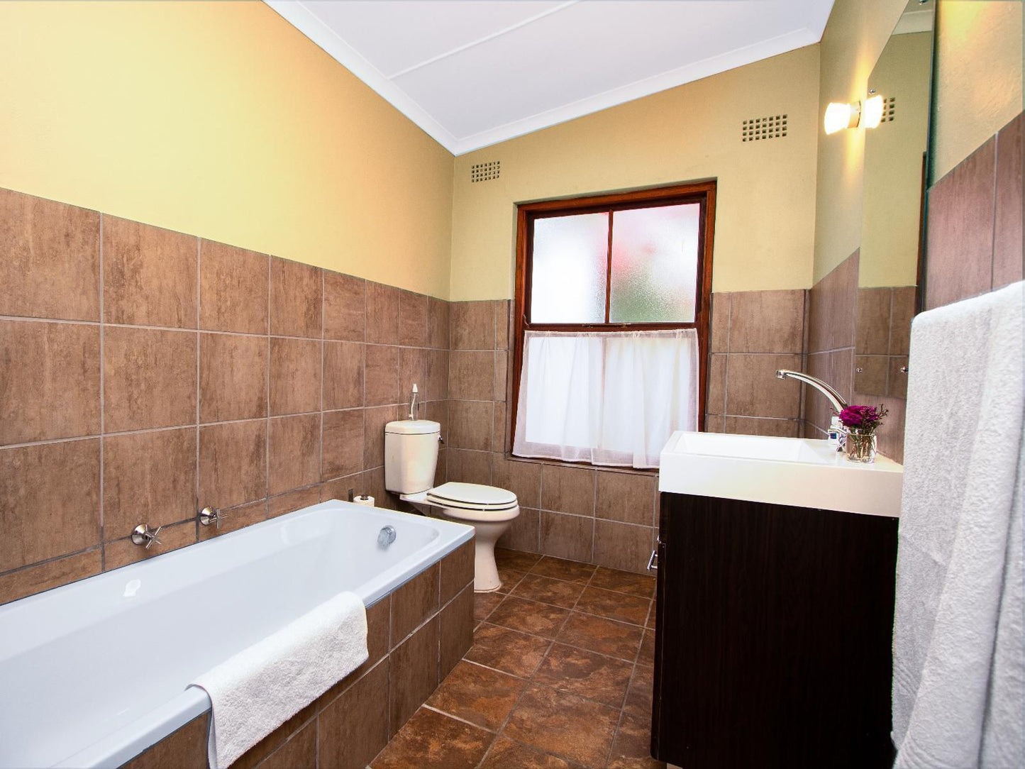 Leipzig Country House & Winery, Superior Family Room with Bath & Shower, Bathroom