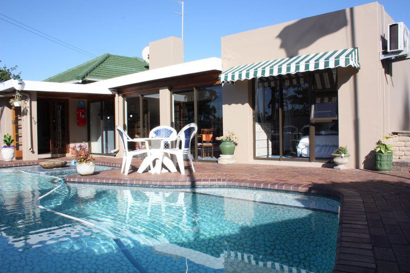 Leisure Lodge Bandb Stirling East London Eastern Cape South Africa Swimming Pool