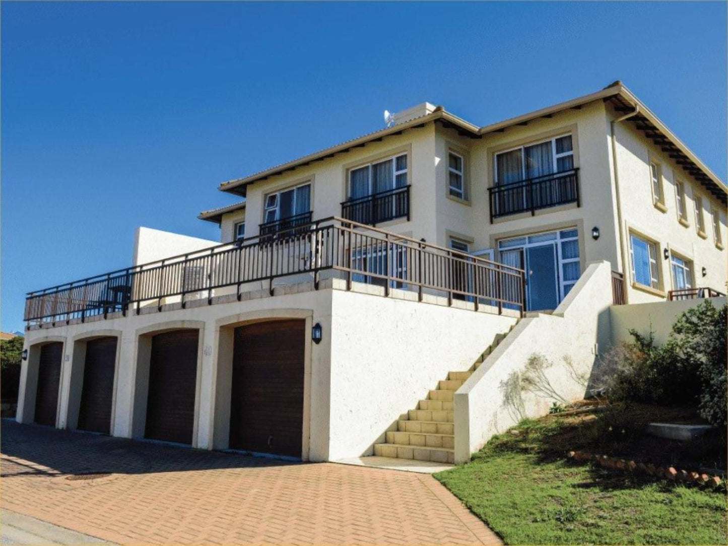 Leisure Rentals Pinnacle Point Golf Estate Pinnacle Point Mossel Bay Western Cape South Africa Complementary Colors, House, Building, Architecture