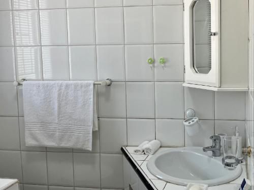 Lenox Lodge Guesthouse Sharonlea Johannesburg Gauteng South Africa Colorless, Bathroom