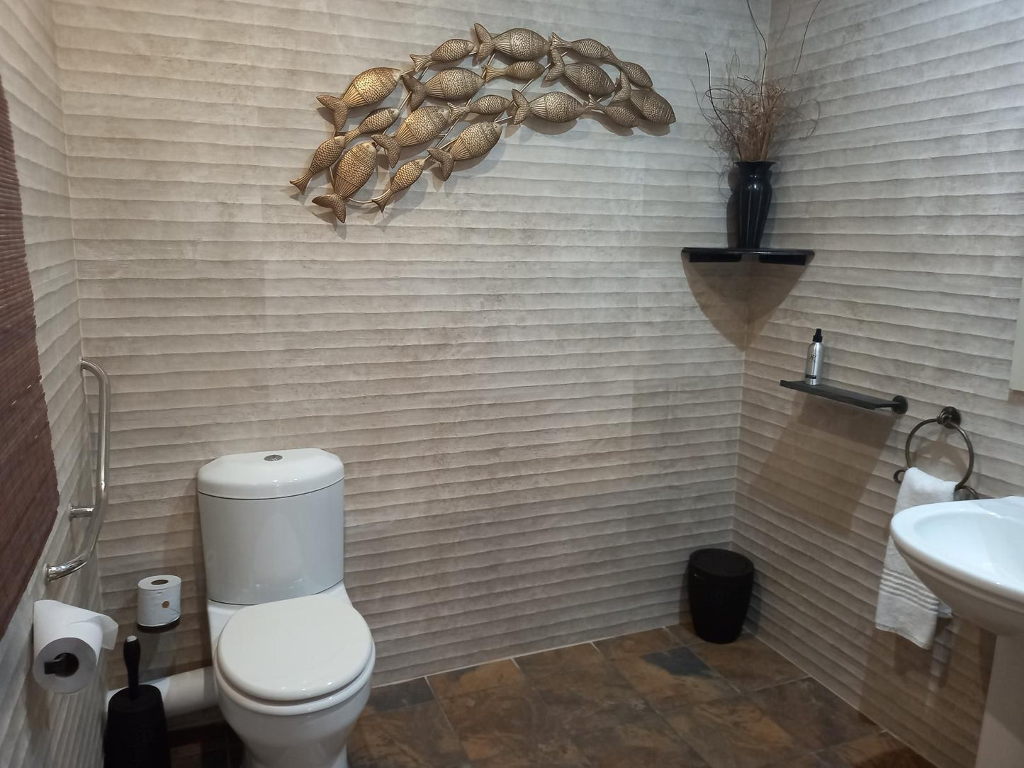 Leopard Corner Lodge, Bathroom